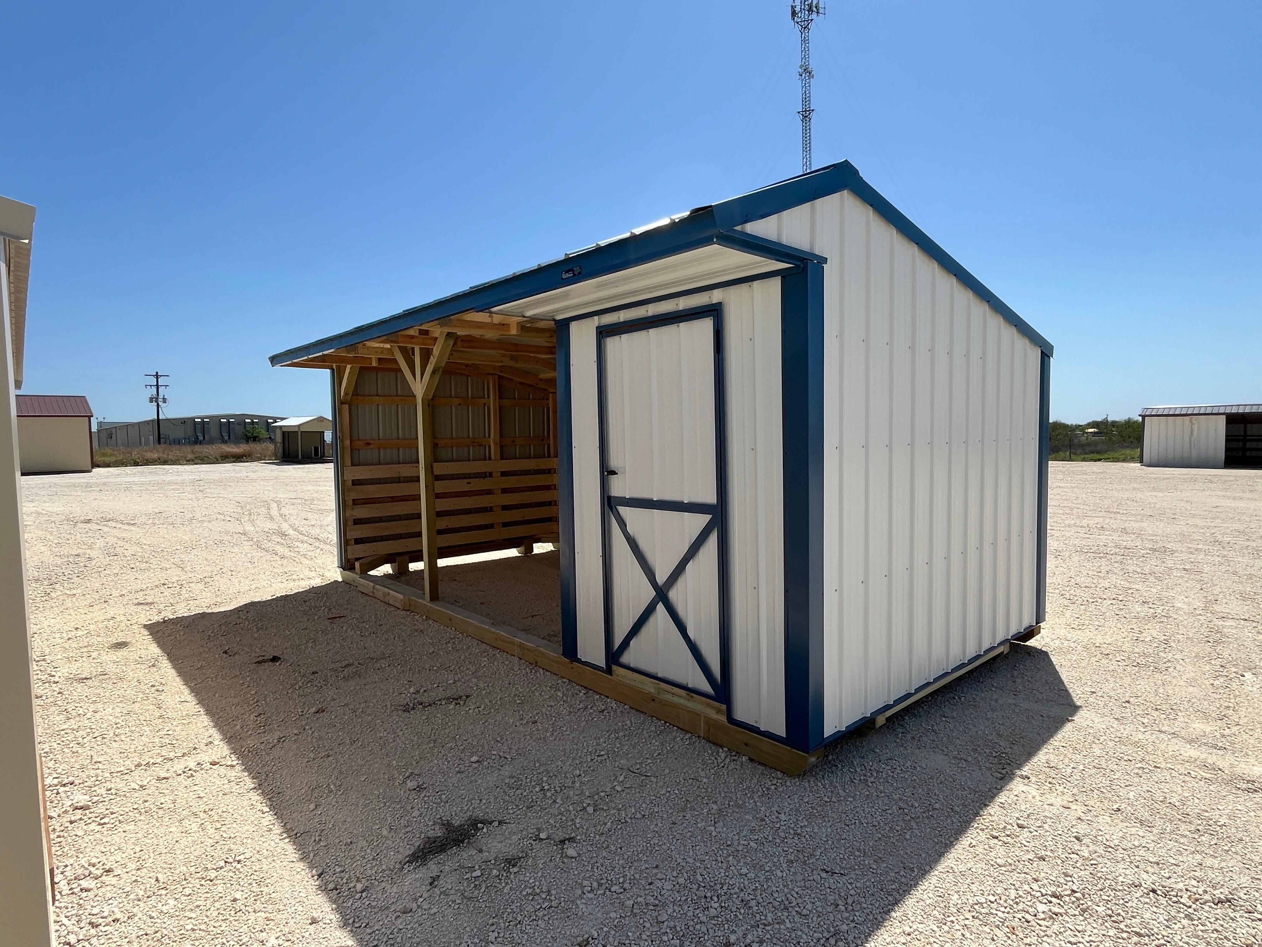 10x20 Metal Run-in Shed w/Tack Room #6144