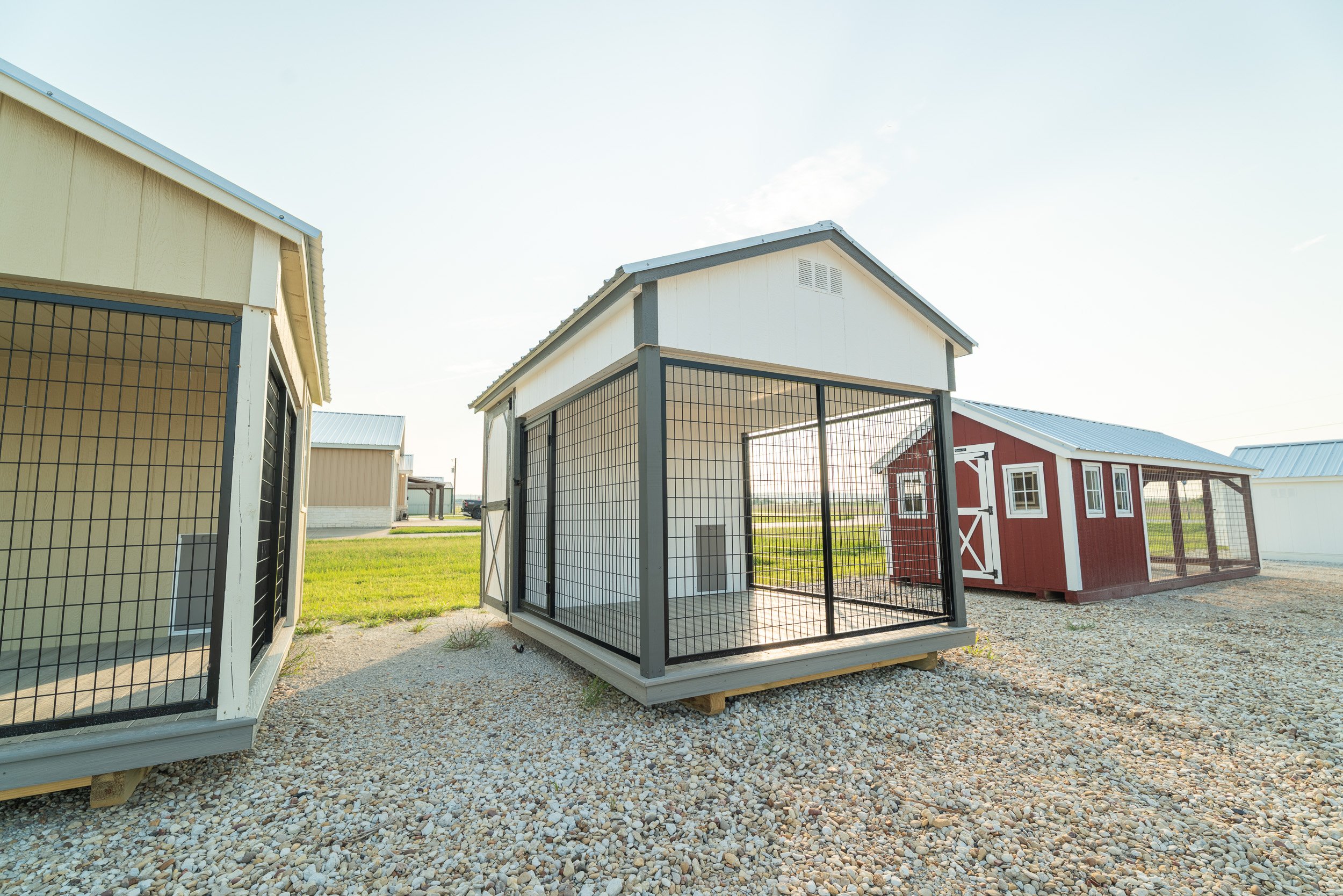 outdoor-dog-kennel-texas-07