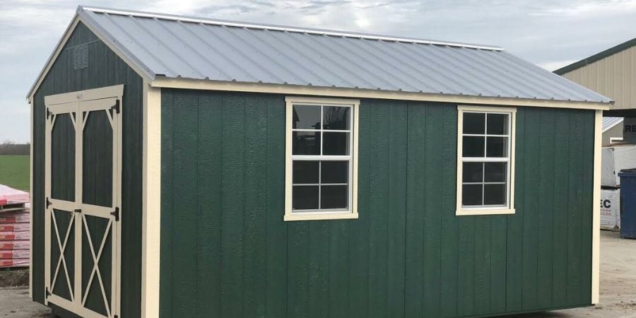 Green portable storage building