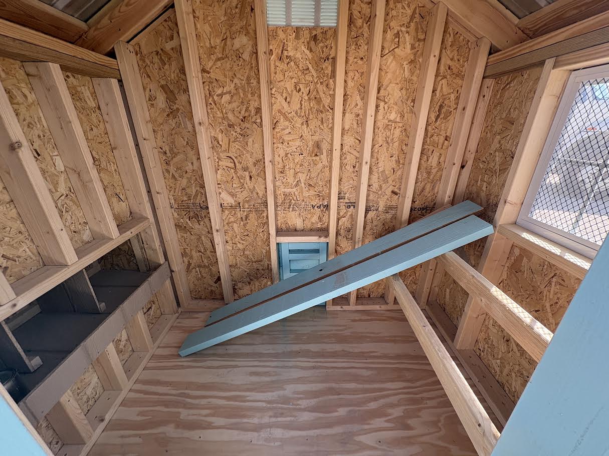 6x12 Chicken Coop #8636