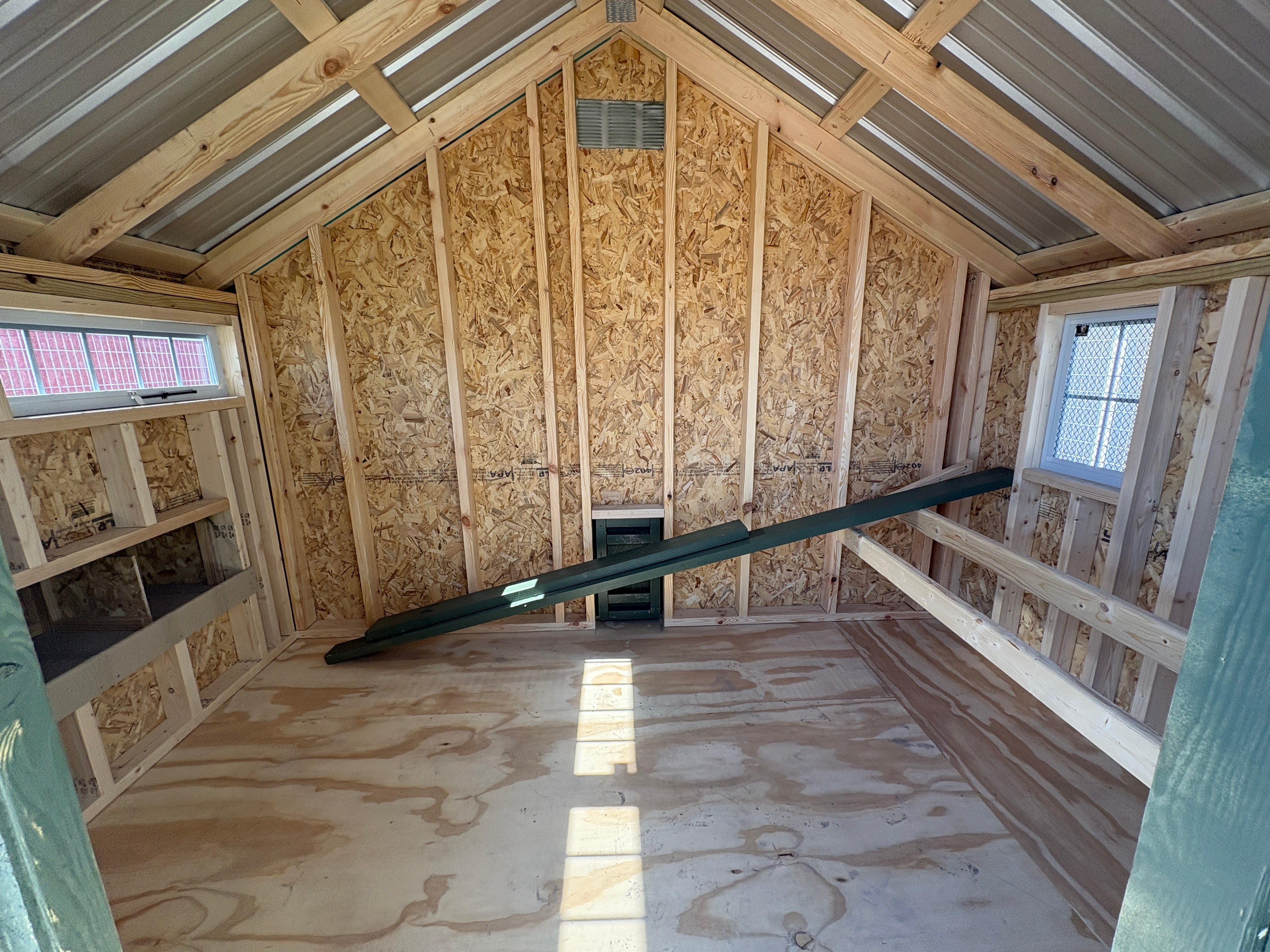 10x20 Chicken Coop #8686