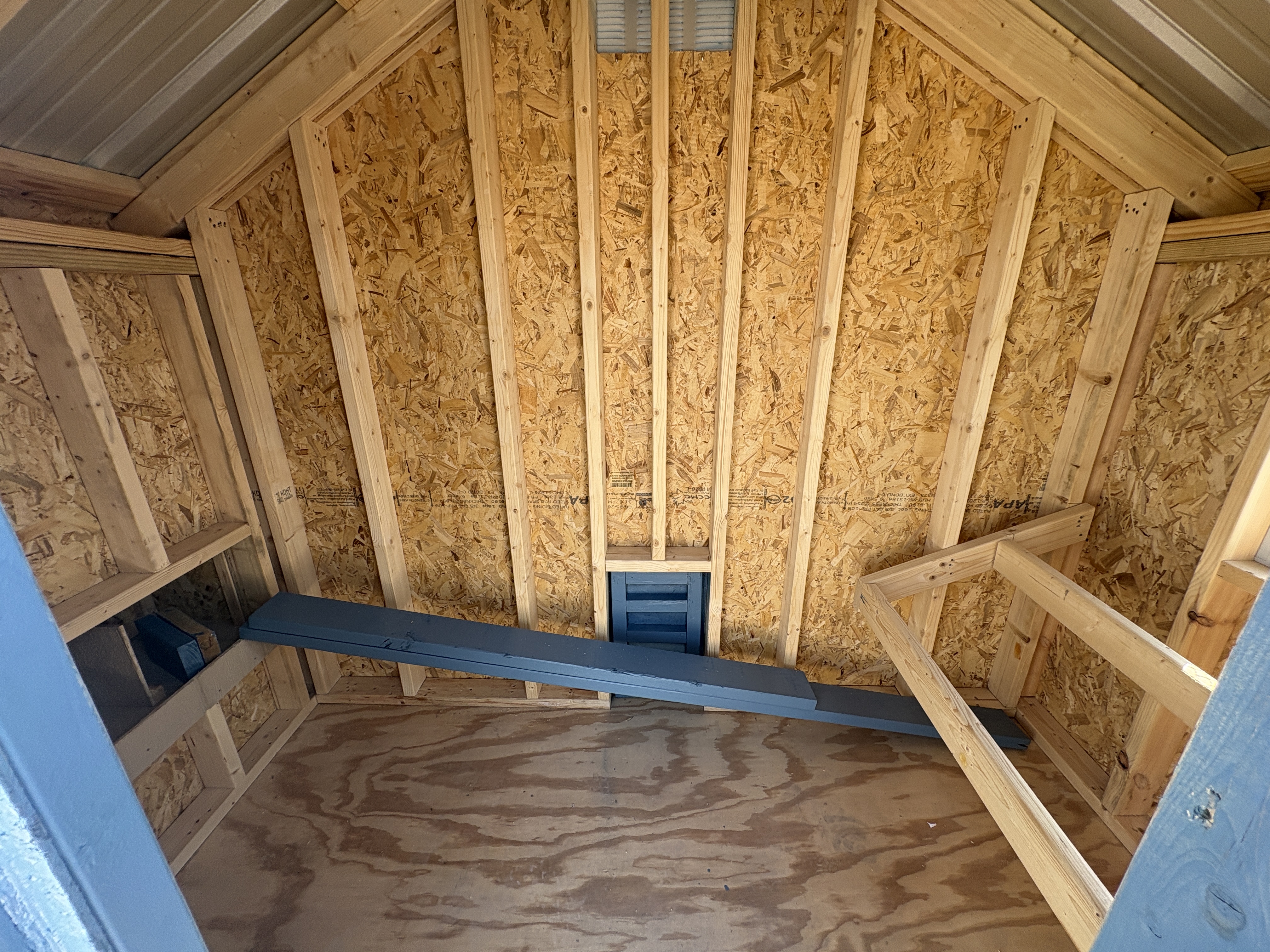 8x12 Chicken Coop #8565