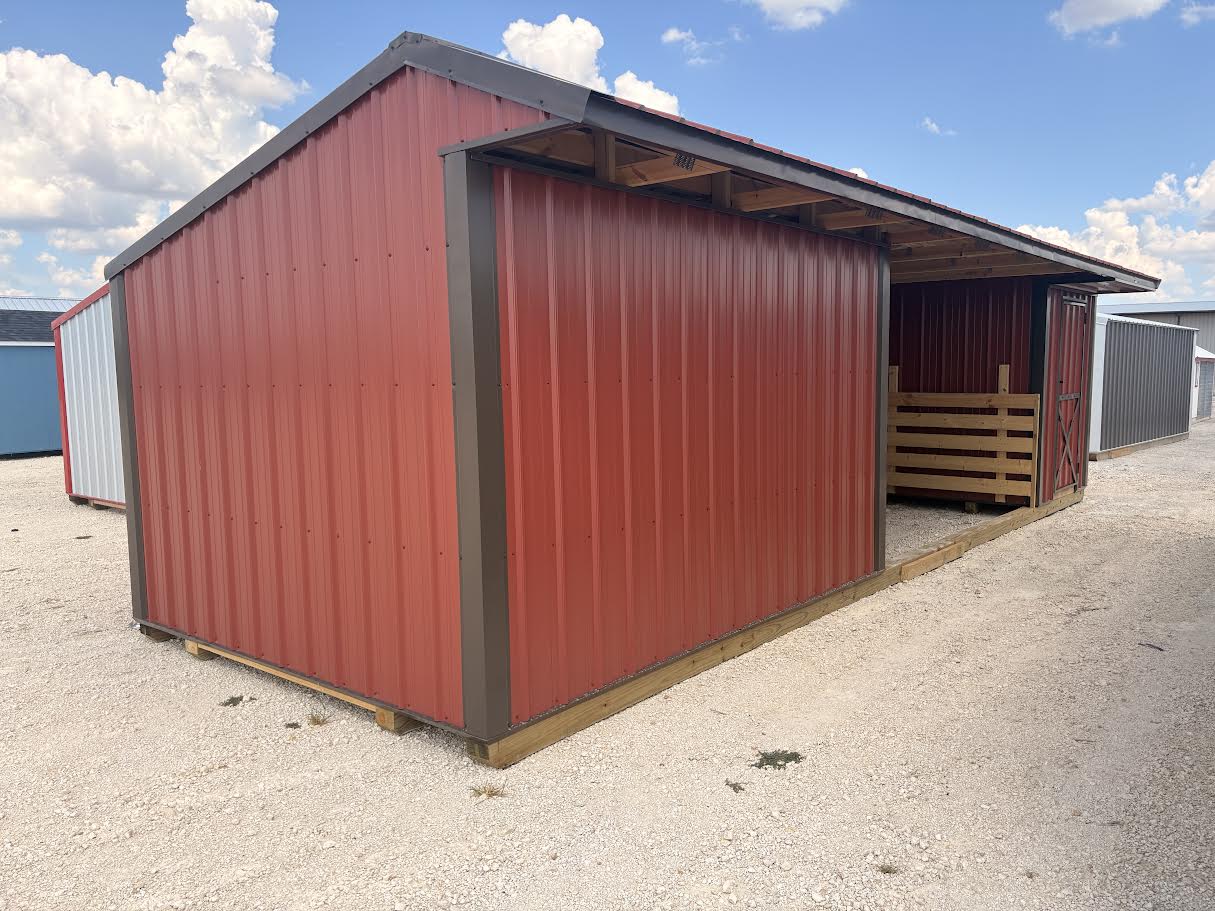 10x30 Metal Run-in Shed w/Tack Room #8530