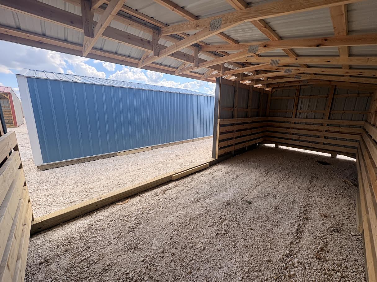 10x30 Metal Run-in Shed w/Tack Room #8530