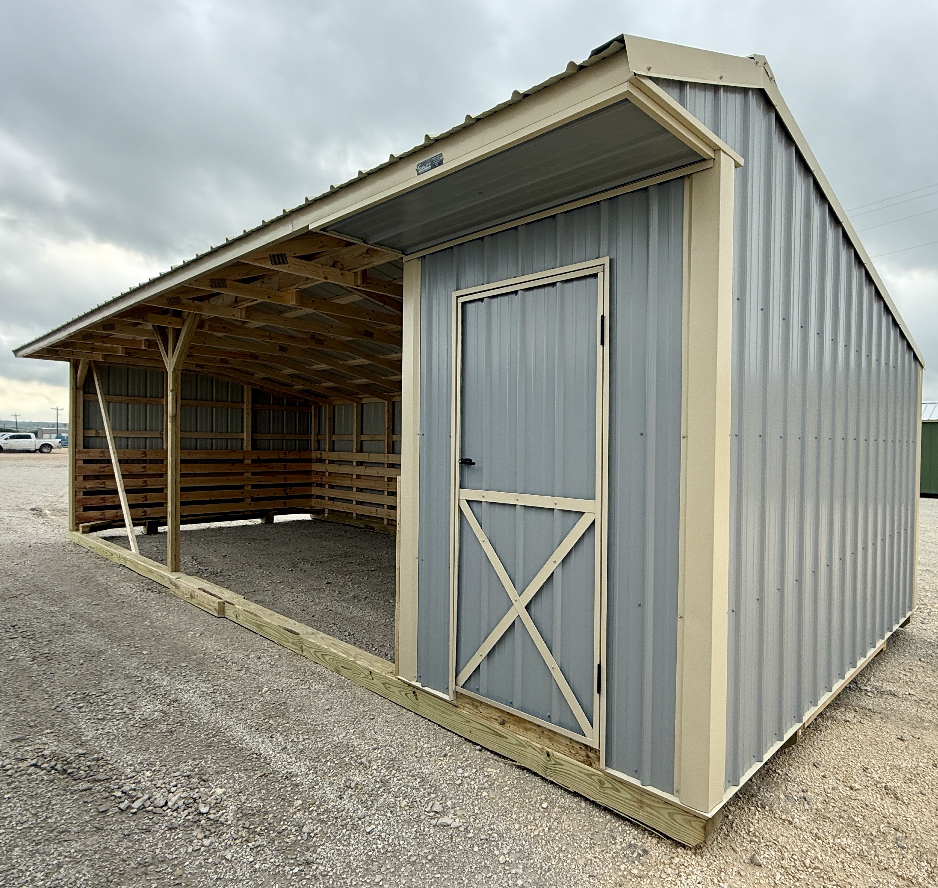 12x32 Run-in Shed with Tack Room #6222