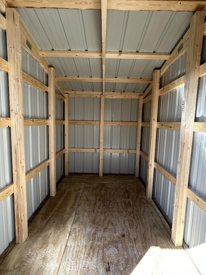 10x30 Metal Run-in Shed w/Tack Room #6541
