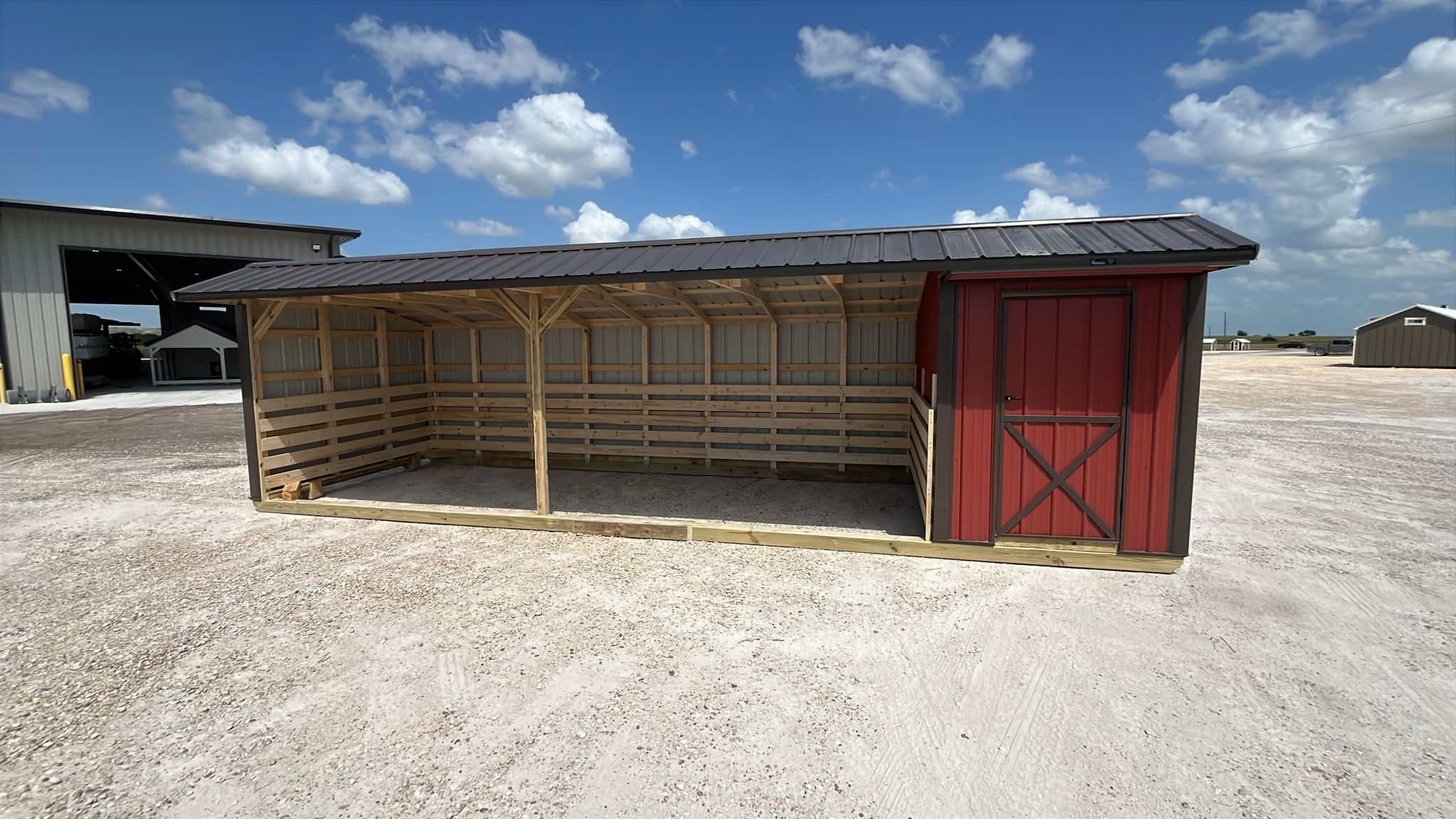 10x30 Metal Run-in Shed w/Tack Room #6541
