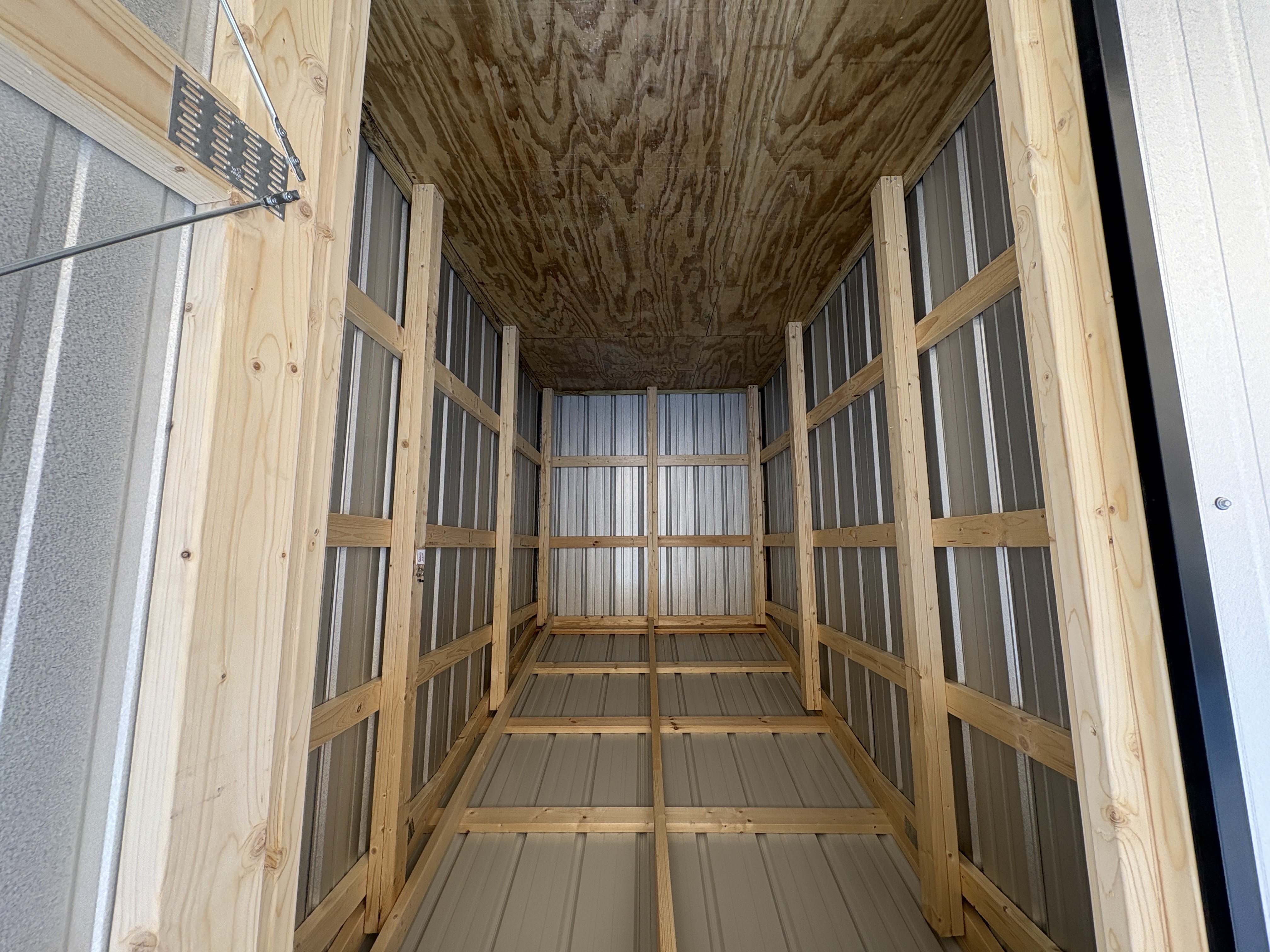12x32 Run-in Shed with Tack Room #6791