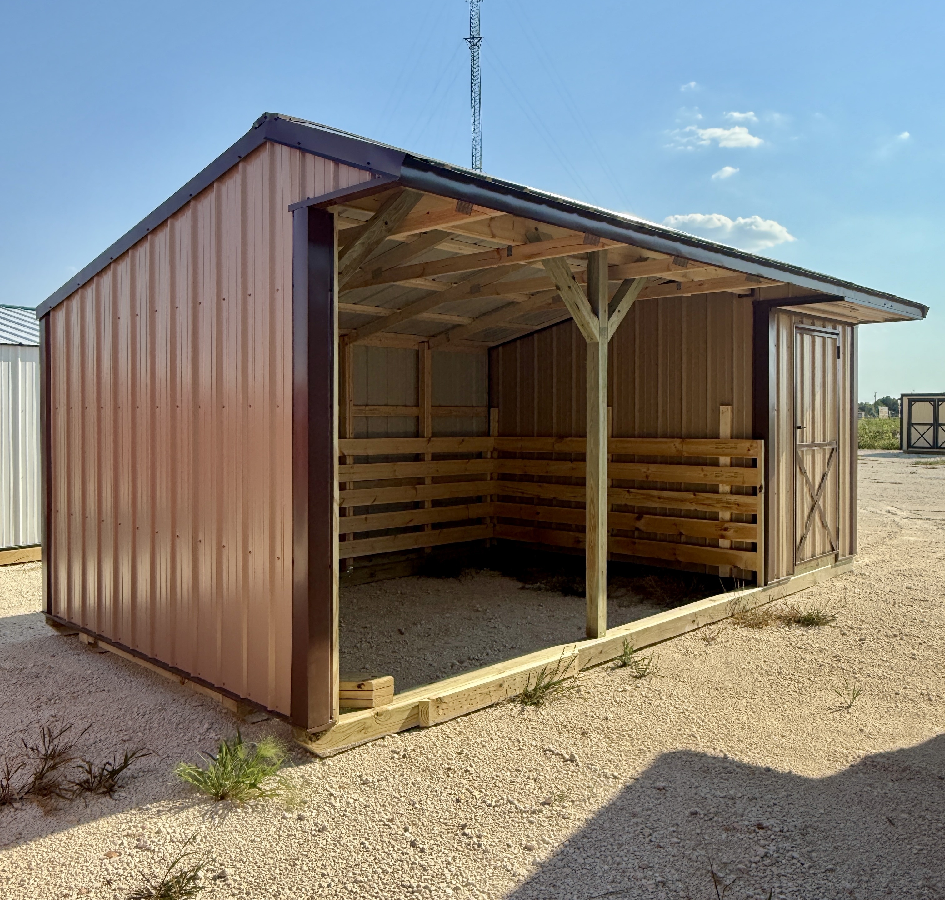 10x20 Metal Run-in Shed w/Tack Room #6974