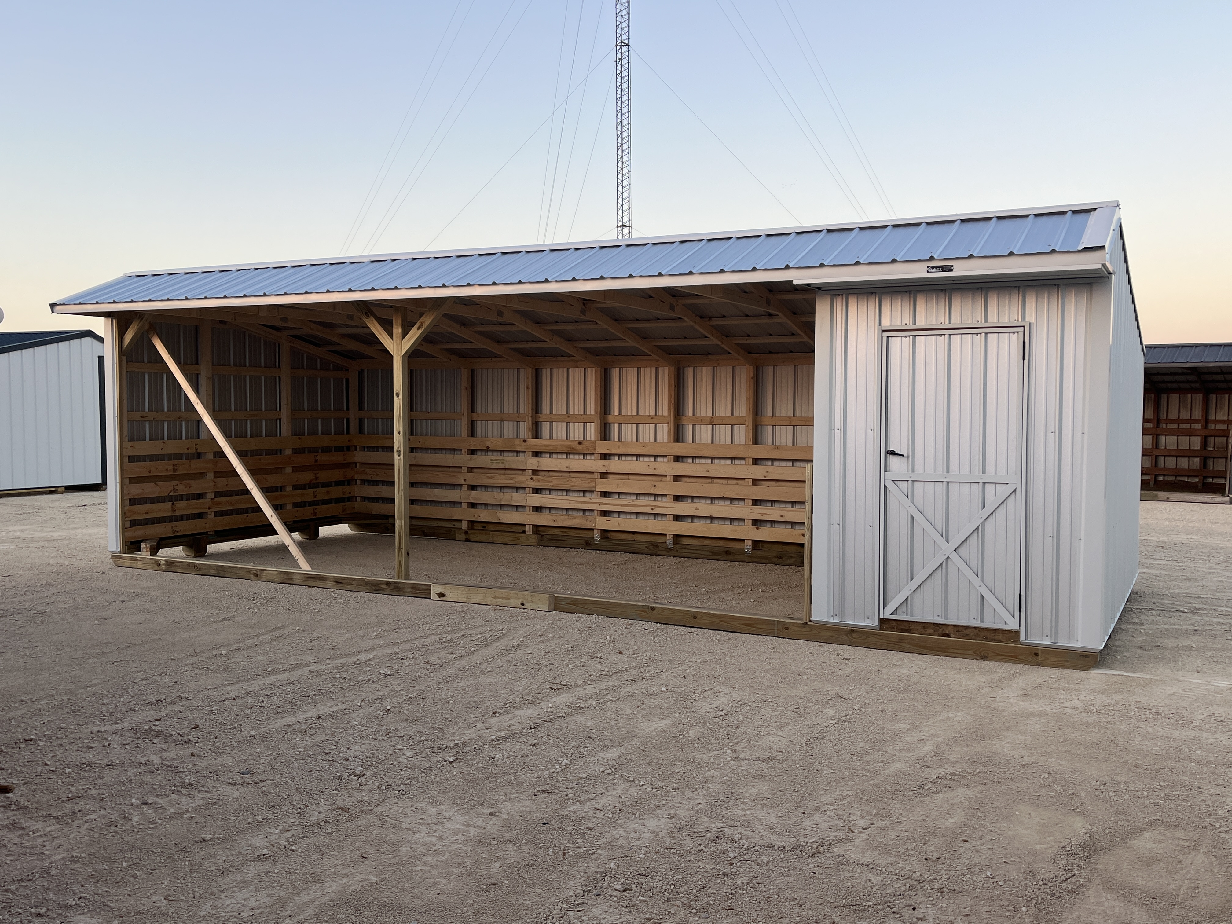 12x30 Metal Run-in Shed w/Tack Room #7093