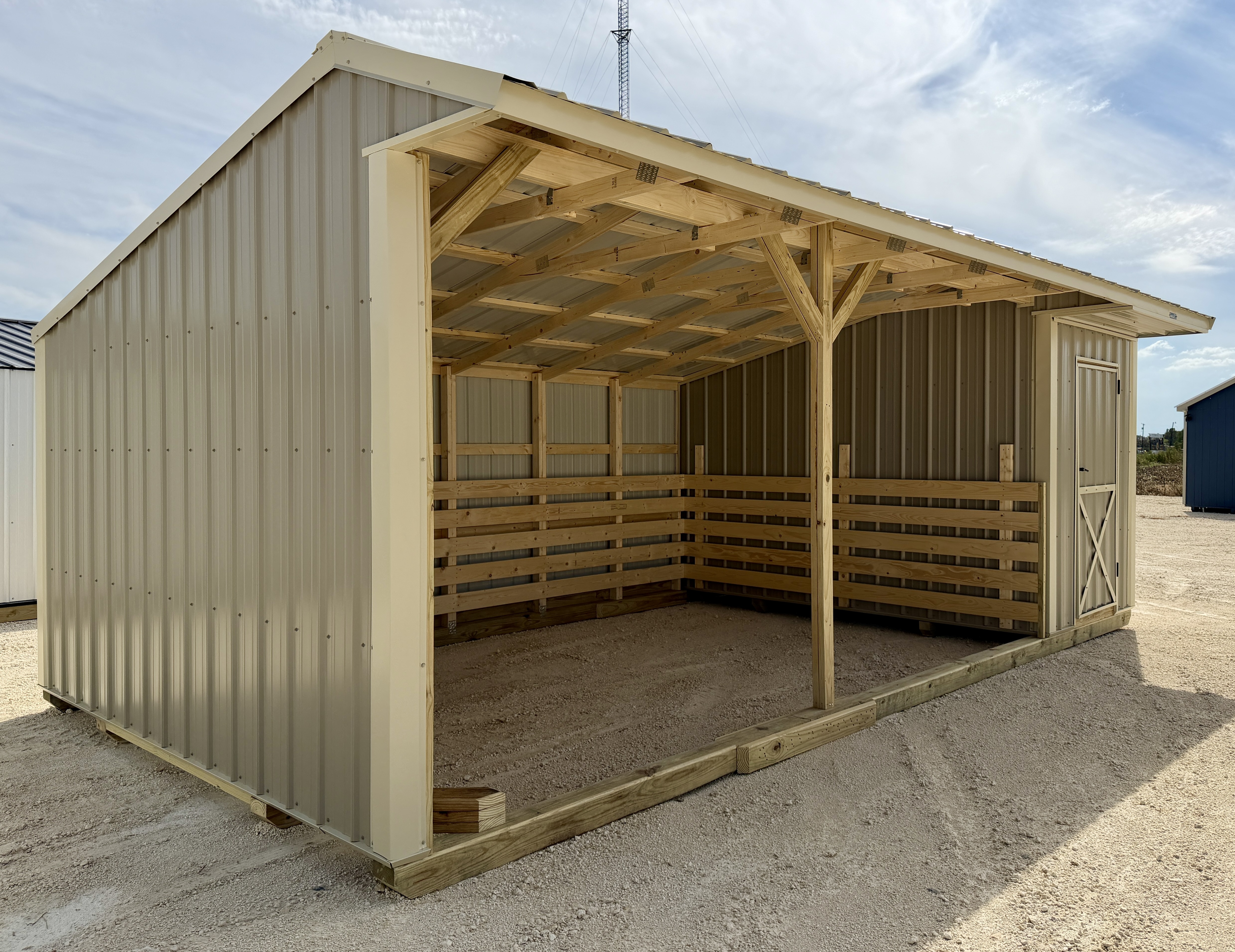 12x24 Metal Run-in Shed w/Tack Room #7094