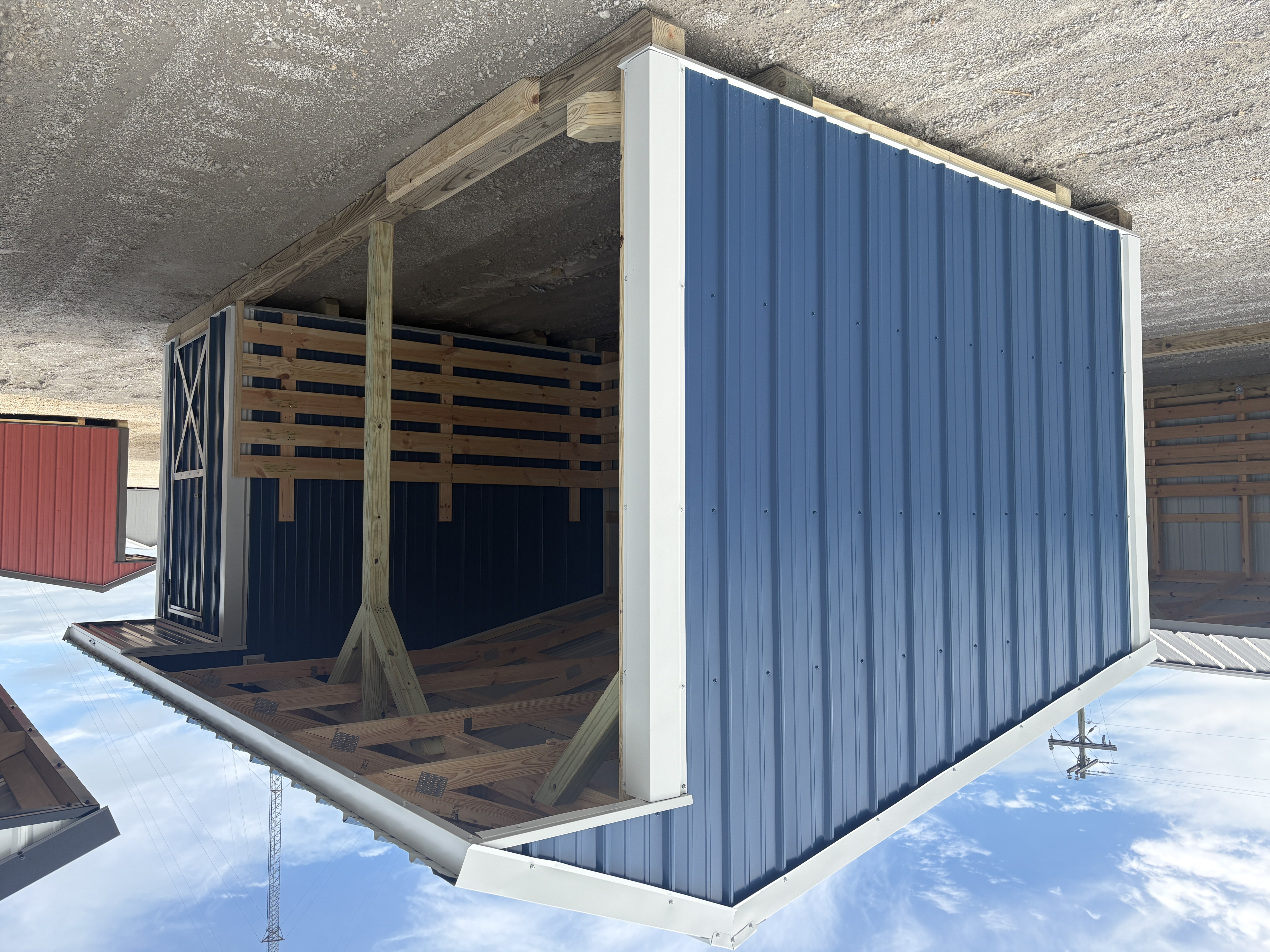 10x20 Metal Run-In Shed w/Tack Room #7737