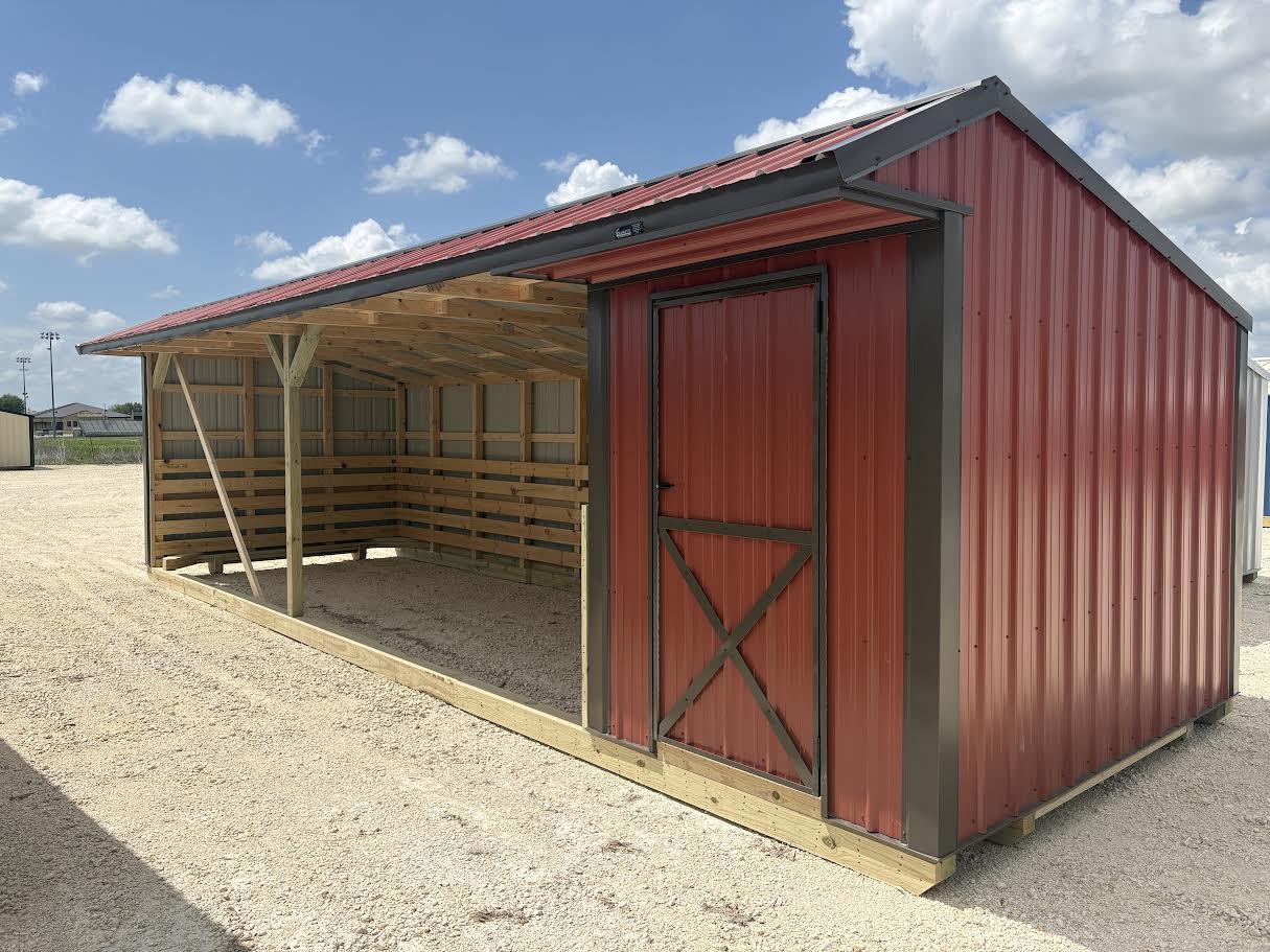 10x30 Metal Run-in Shed w/Tack Room #7775