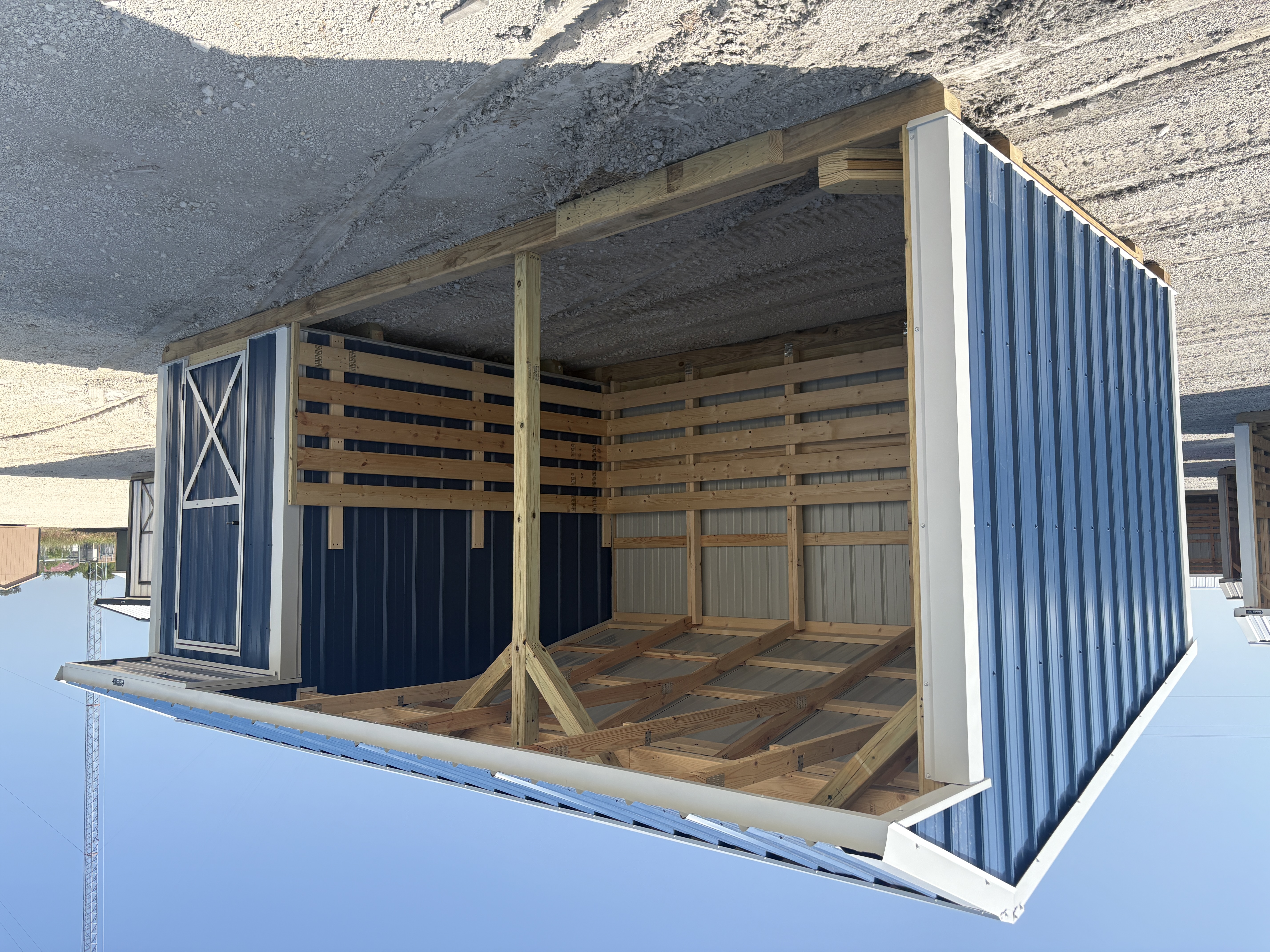 10x20 Metal Run-In Shed w/Tack Room #8384