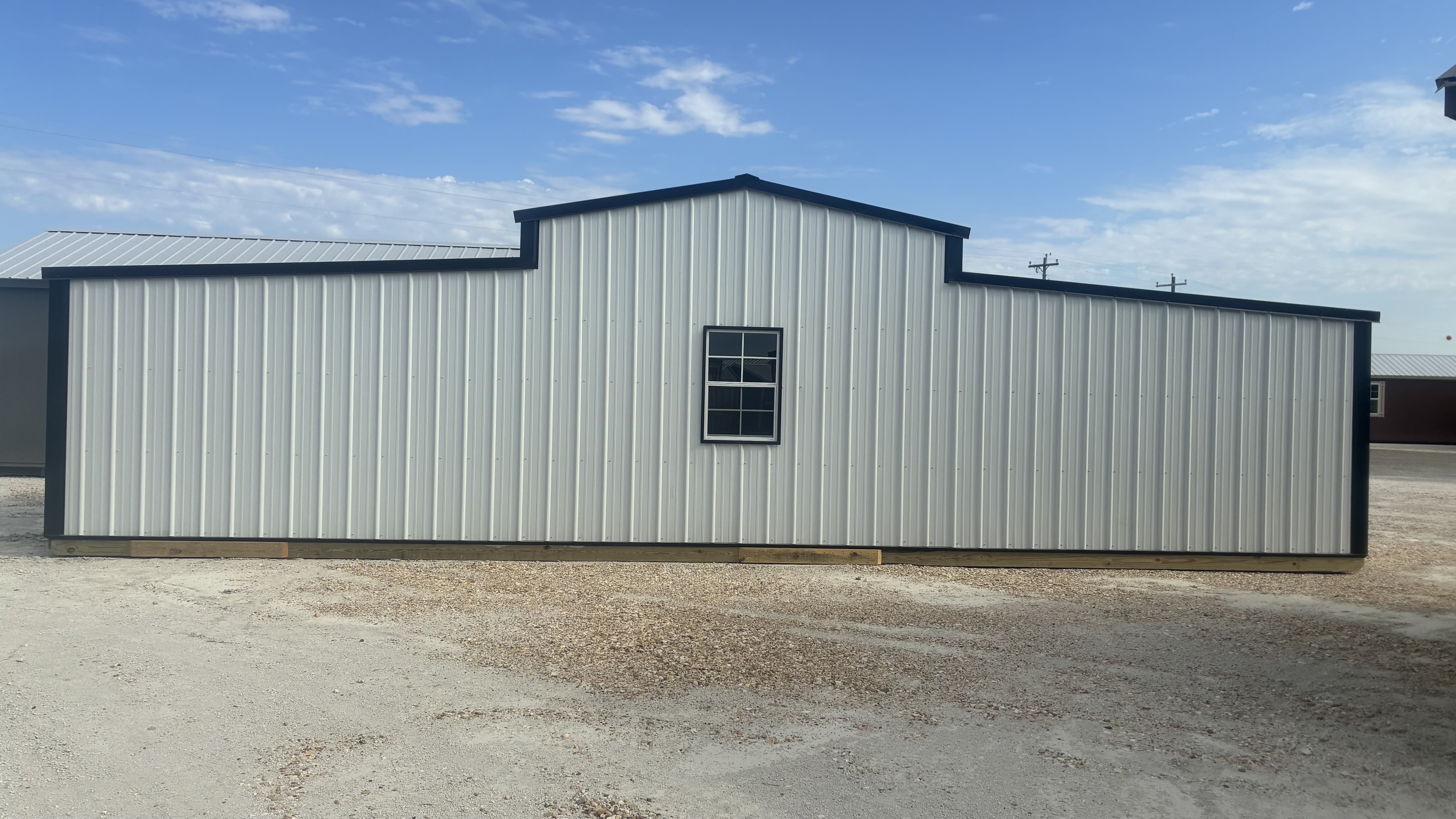 12x36 Metal Longhorn Run-in Shed w/Tack Room #7668