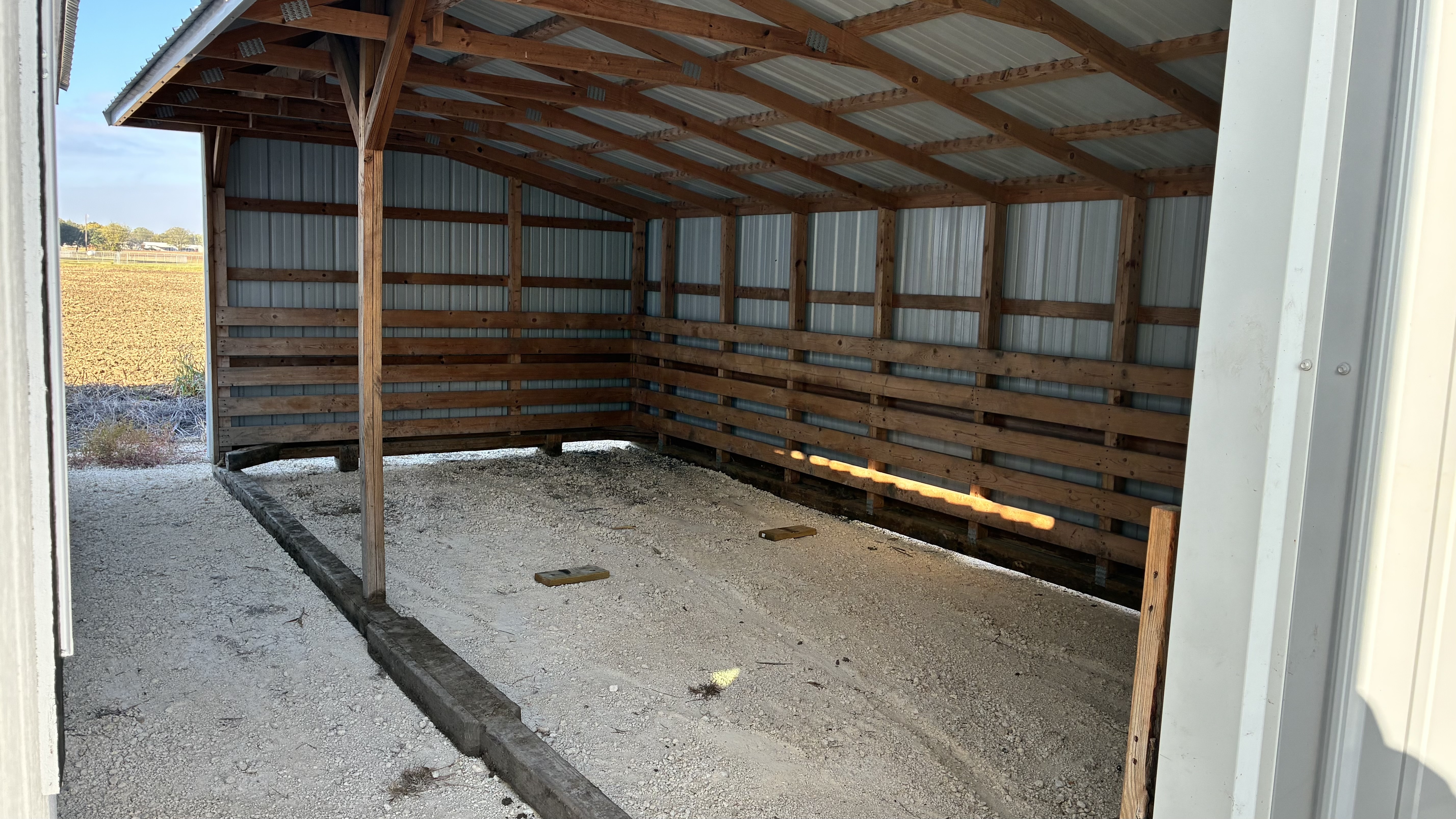12x28 Metal Run-in Shed w/Tack Room #5182
