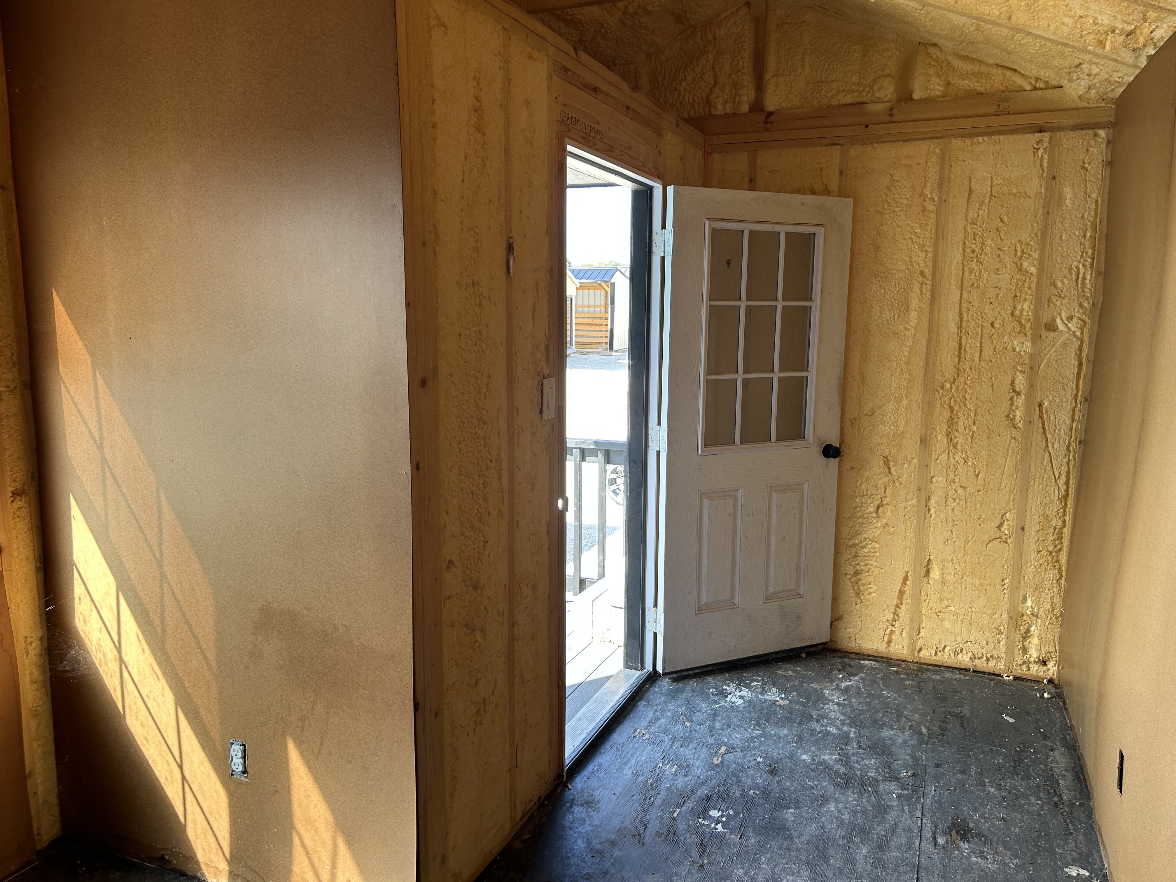 10x16 Gable Cabin w/Porch #3445