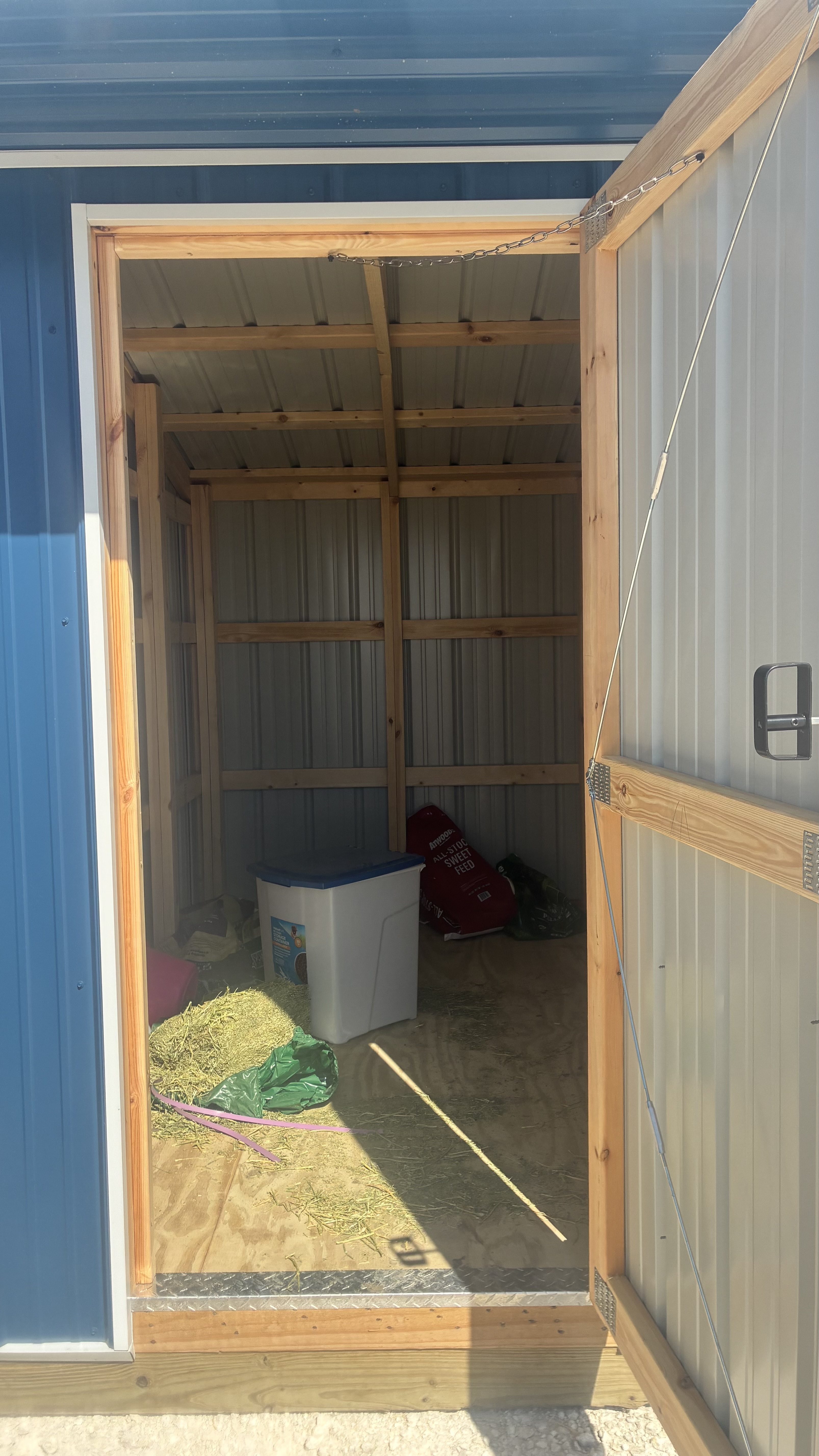 10x20 Metal Run-in Shed w/ Tack #7737